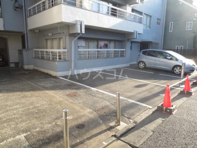 21/24 駐車場