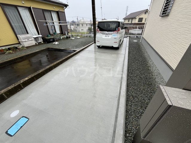 23/27 駐車場