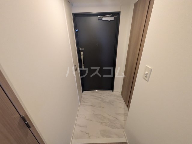 17/30 玄関