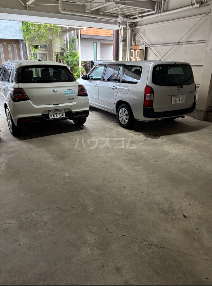 19/24 駐車場