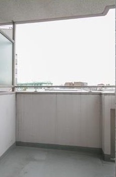 15/28 バルコニー