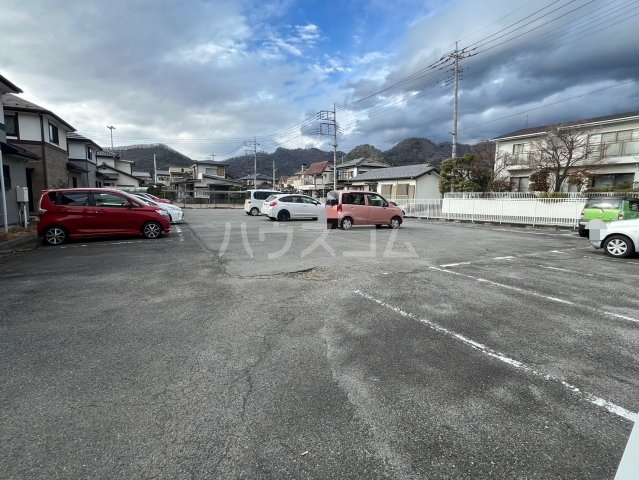 3/7 駐車場