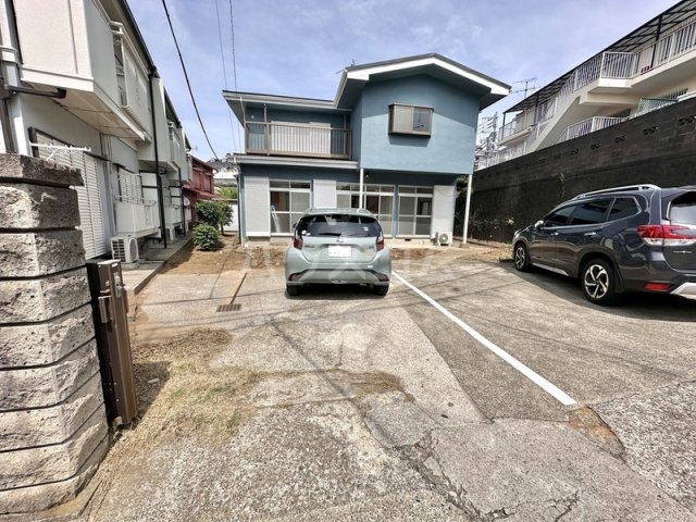 2/6 駐車場