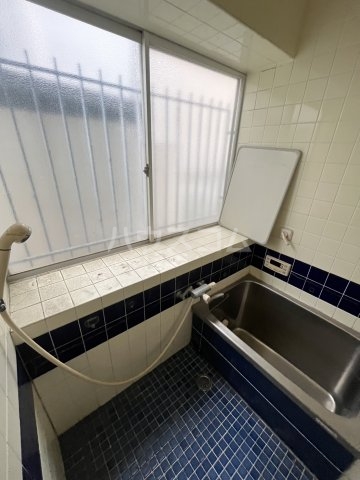16/30 浴室