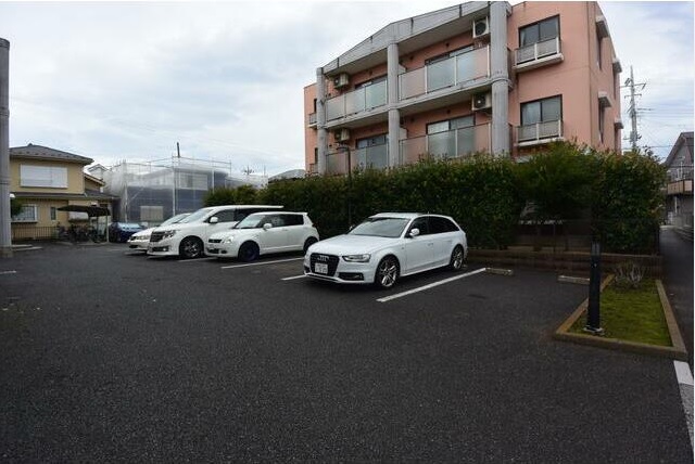 15/23 駐車場