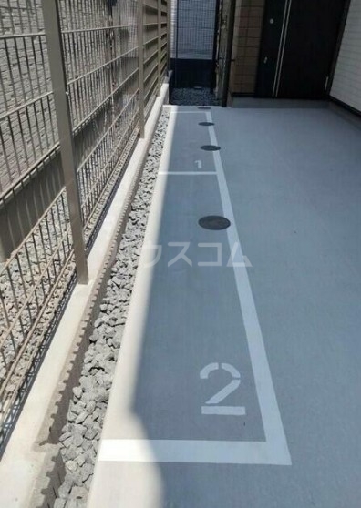 14/15 駐車場