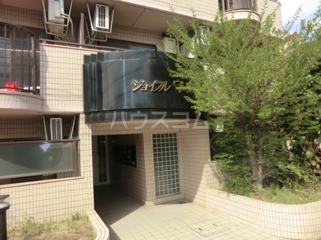 17/18 エントランス