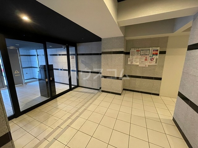 21/24 エントランス