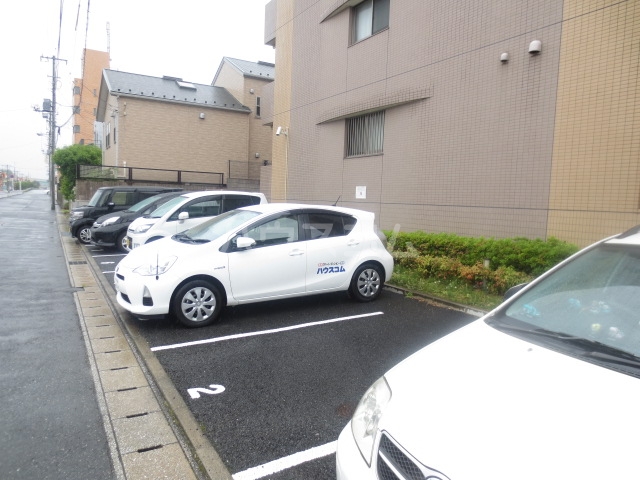 22/30 駐車場