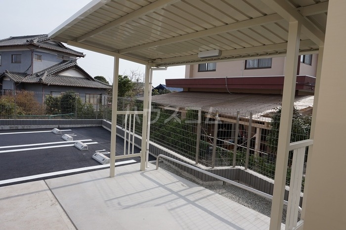 20/28 駐車場