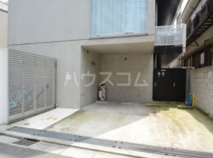 20/30 駐車場