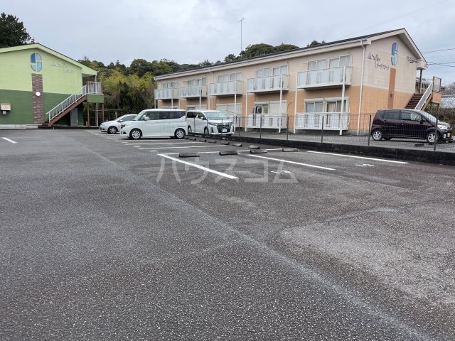 17/26 駐車場