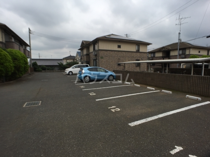 17/22 駐車場