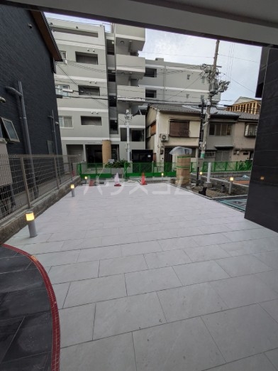 19/28 エントランス