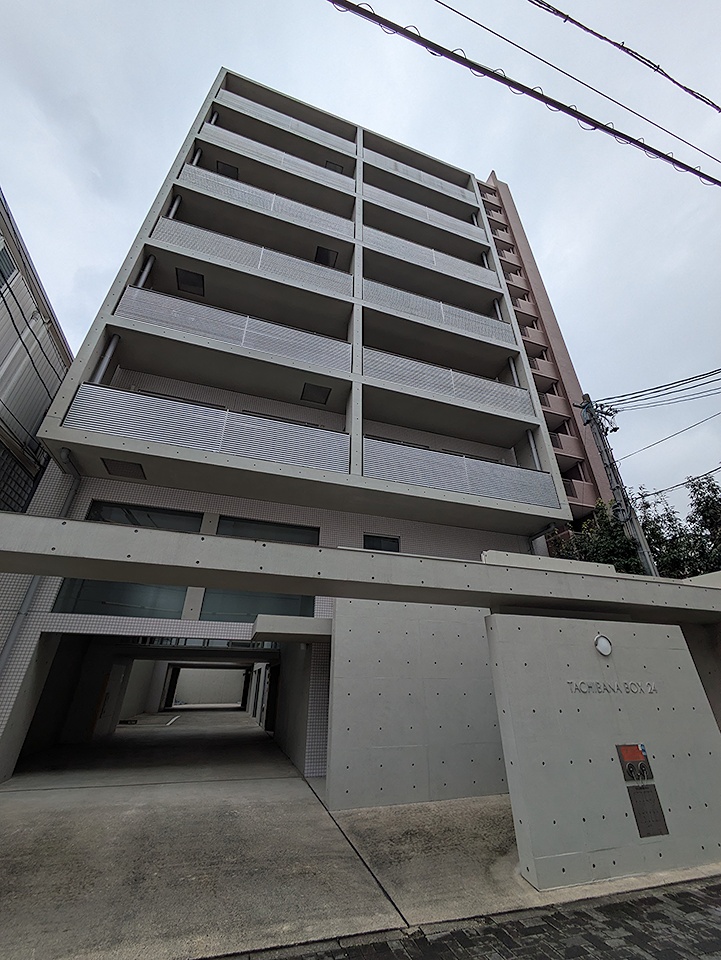 1/24 外観