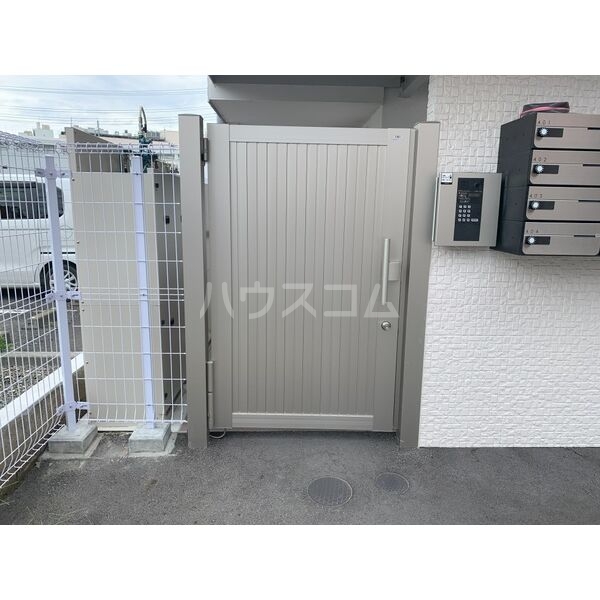 14/30 エントランス