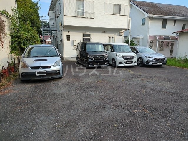 18/20 駐車場