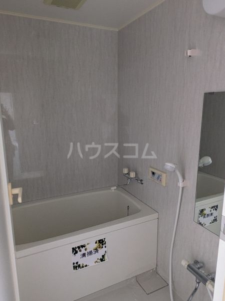 14/30 浴室