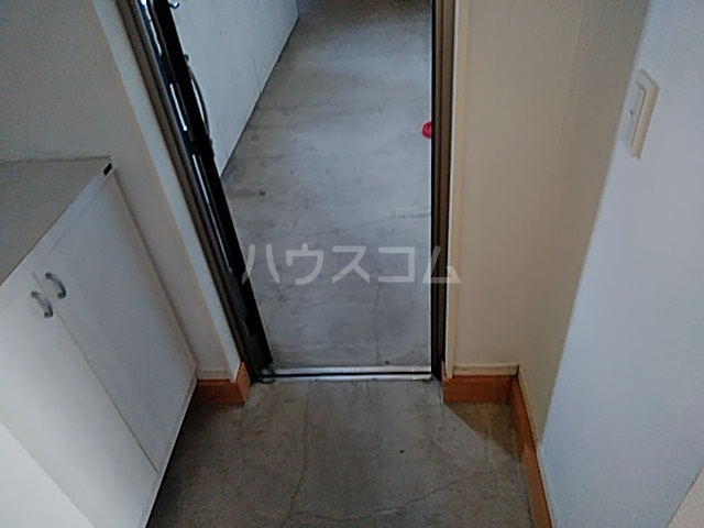 14/30 玄関