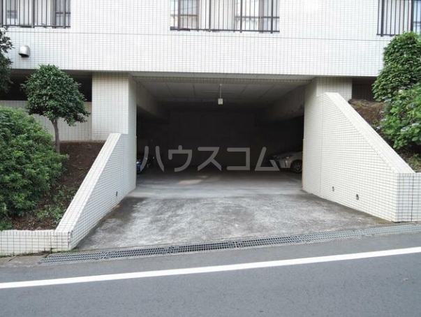 21/23 エントランス