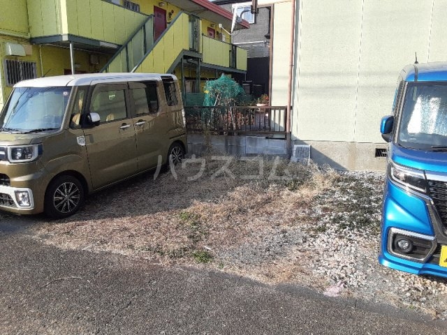 17/23 駐車場