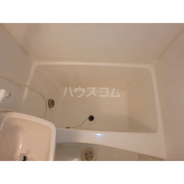 13/25 浴室