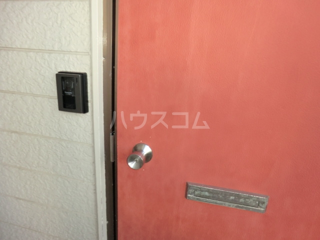 23/28 エントランス