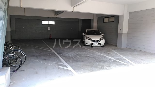 4/10 駐車場