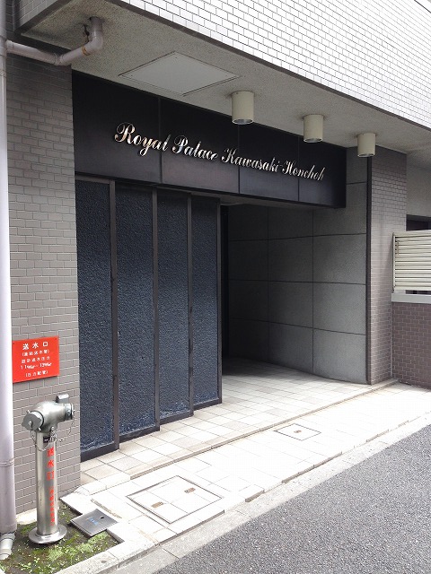 16/22 エントランス