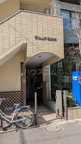 20/25 エントランス