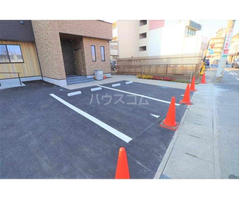 3/7 駐車場