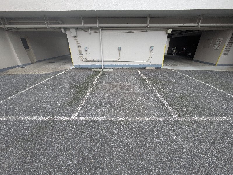 3/6 駐車場