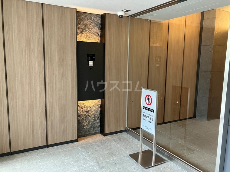 3/10 エントランス
