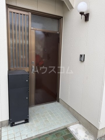 18/29 エントランス