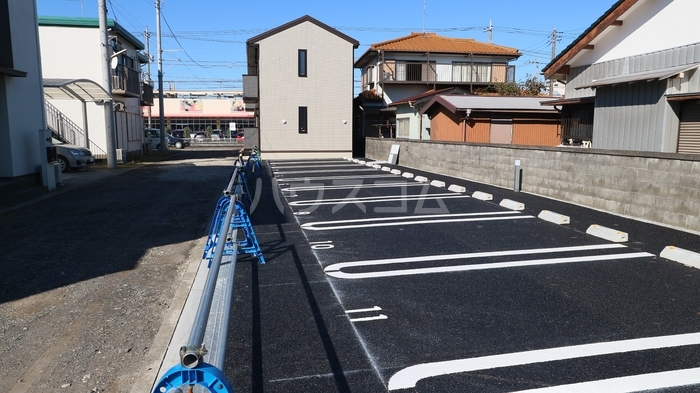 13/21 駐車場