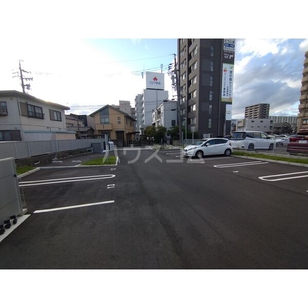 15/23 駐車場