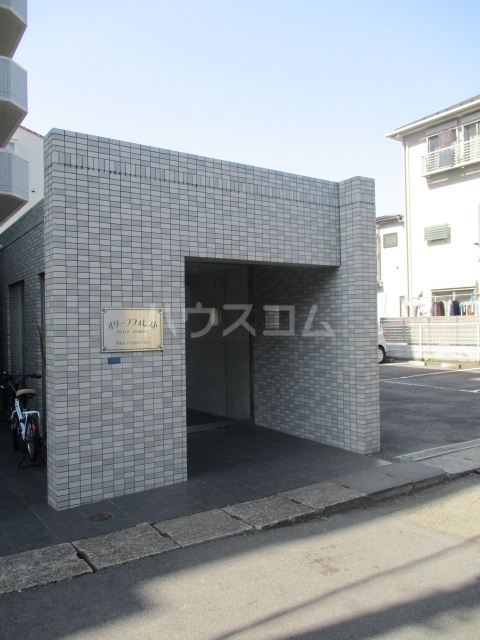 21/25 エントランス