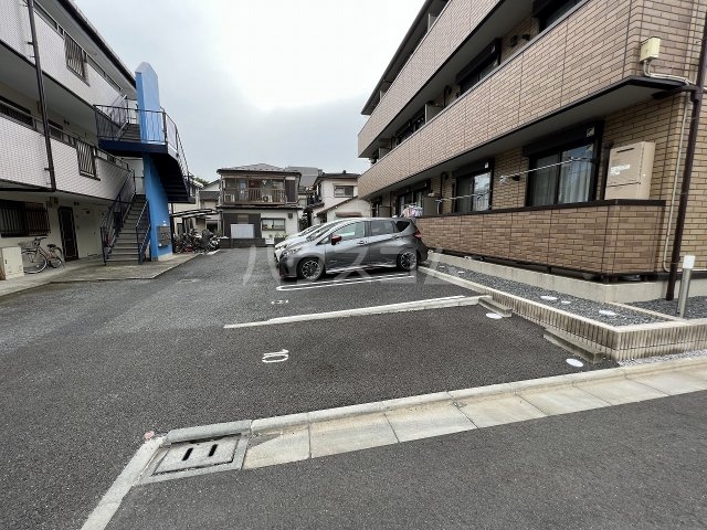 22/29 駐車場