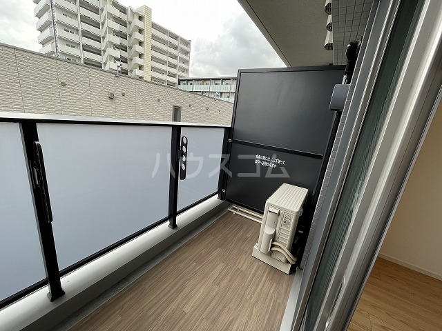 14/30 バルコニー