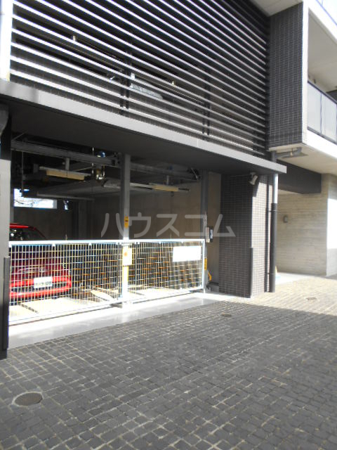 22/28 駐車場