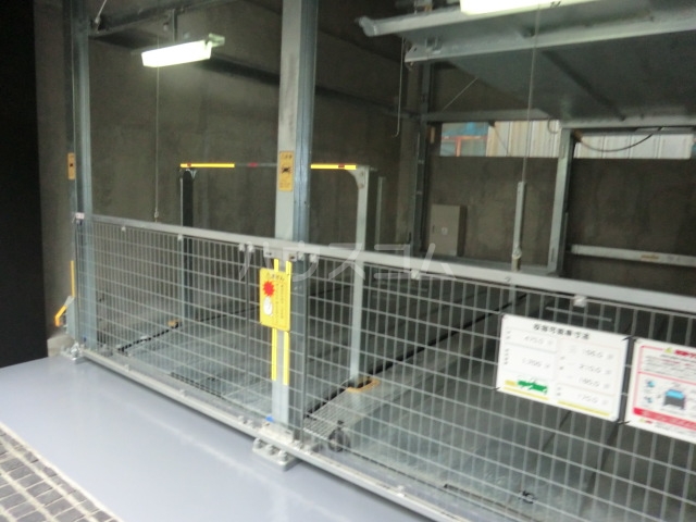 18/24 駐車場