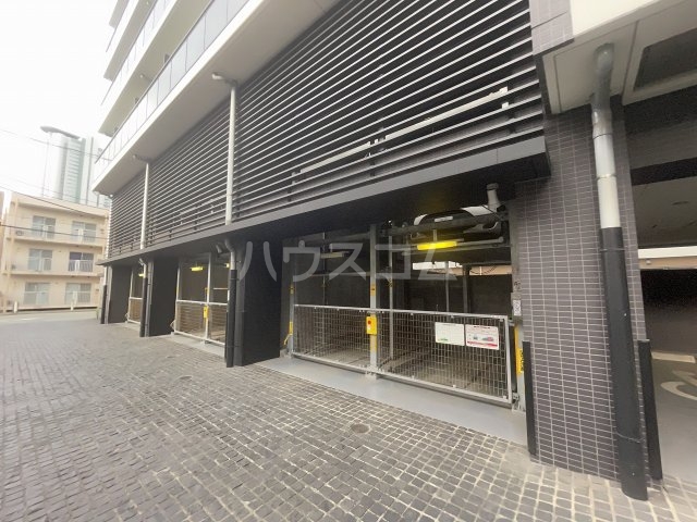 22/30 駐車場
