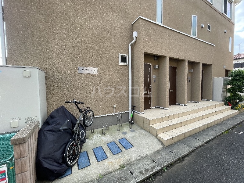 21/24 エントランス