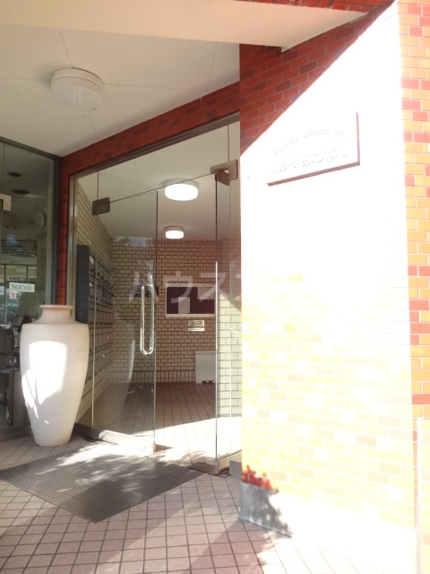 3/5 エントランス