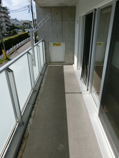 19/23 バルコニー