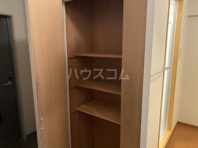13/30 収納