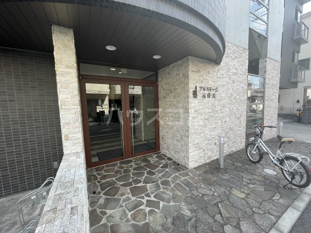 21/24 エントランス