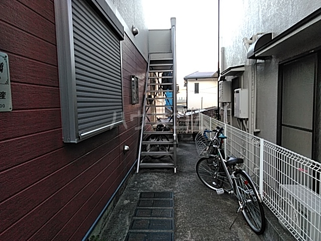 13/15 エントランス