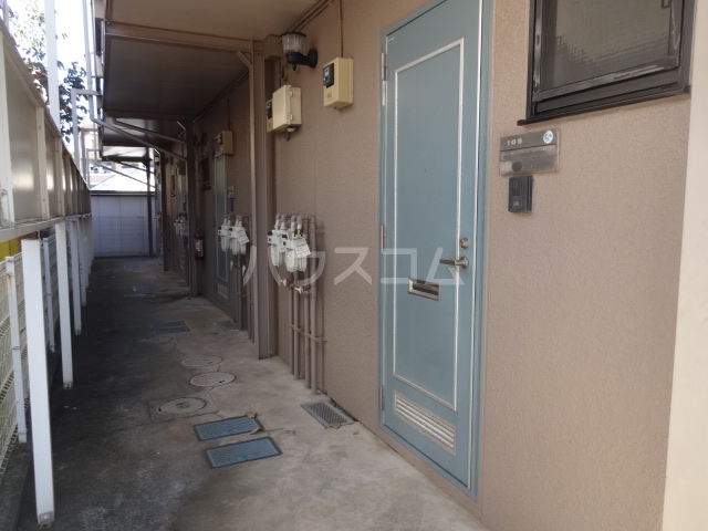 29/30 エントランス