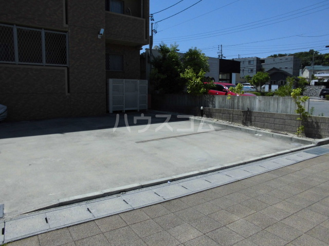22/30 駐車場